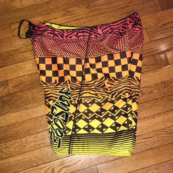 360 Surf Men’s Shorts - Picture 7 of 7